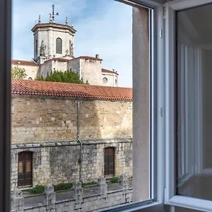 Casa Junto A La Catedral Santander